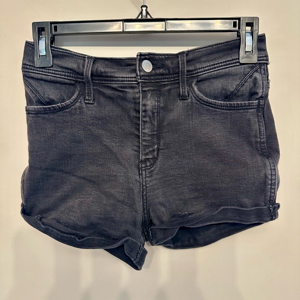 Hollister Women's Black Jean Shorts Size 25